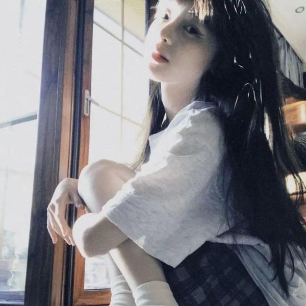 情谜睡美人